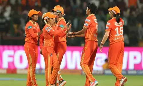 गुजरात जायंट्स ने WPL 2025 नीलामी से पहले रिटेन किए गए खिलाड़ियों की सूची की घोषणा की गुजरात जायंट्स ने WPL 2025 नीलामी से पहले रिटेन किए गए खिलाड़ियों की सूची की घोषणा की