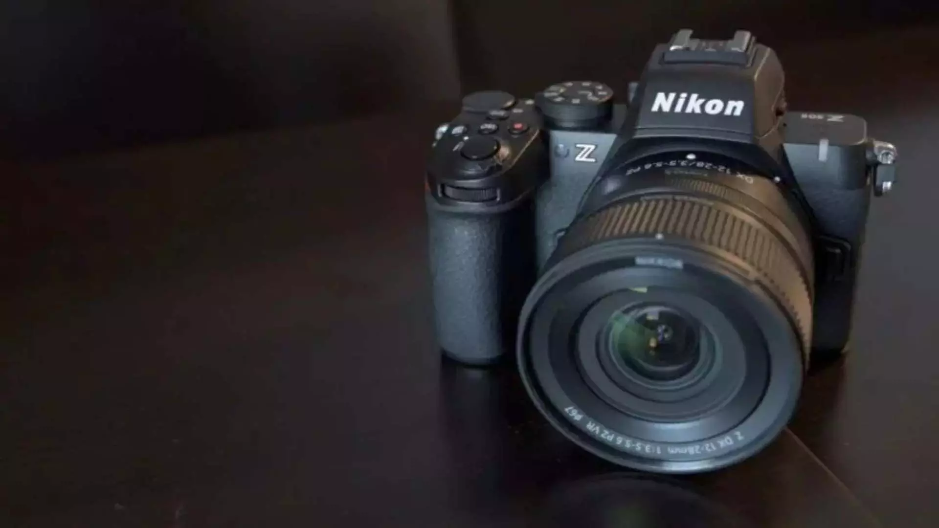 Nikon Z50 II: अल्टीमेट सेकंड-जेनरेशन APS-C मिररलेस कैमरा