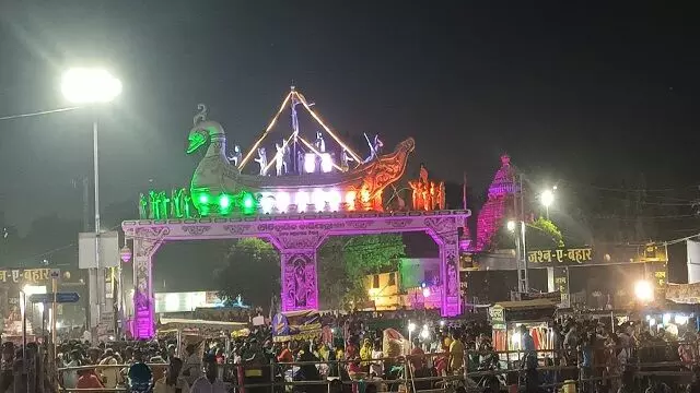 Cuttack जिला प्रशासन ने बाली यात्रा के दौरान फुटपाथ पर बिक्री पर लगाया प्रतिबंध