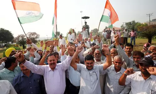 J&K: पश्चिमी पाकिस्तान के शरणार्थियों ने लॉस एंजिल्स में एनसी के प्रस्ताव के खिलाफ प्रदर्शन किया