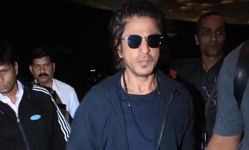 Shahrukh को मिली जान से मारने की धमकियां: रिपोर्ट Shahrukh को मिली जान से मारने की धमकियां: रिपोर्ट
