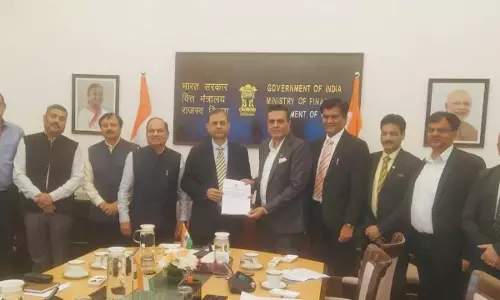 पीएचडीसीसीआई प्रतिनिधिमंडल ने वित्त मंत्रालय को बजट-2025 पर सिफारिशें सौंपी पीएचडीसीसीआई प्रतिनिधिमंडल ने वित्त मंत्रालय को बजट-2025 पर सिफारिशें सौंपी