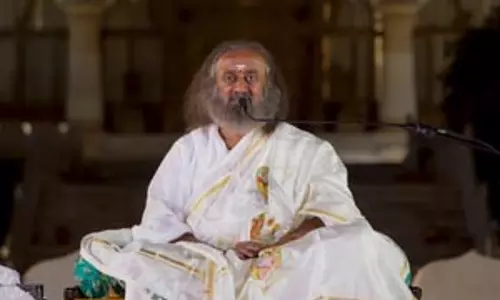 श्री श्री रविशंकर ने कनाडा में हिंदू मंदिर पर हमले की निंदा की, कहा- ऐसी हरकतें कभी नहीं दोहराई जानी चाहिए श्री श्री रविशंकर ने कनाडा में हिंदू मंदिर पर हमले की निंदा की, कहा- ऐसी हरकतें कभी नहीं दोहराई जानी चाहिए