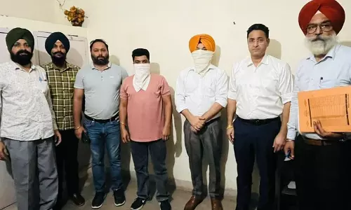 रिश्वतखोरी के आरोप में DC के पीए समेत तीन लोग विजिलेंस ब्यूरो के जाल में फंसे