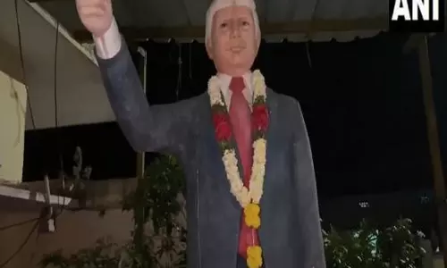 Trump के प्रशंसक बुसा कृष्णा की आत्मा को शांति मिलेगी: अमेरिकी राष्ट्रपति चुनाव में जीत के बाद कृष्णा के दोस्त Trump के प्रशंसक बुसा कृष्णा की आत्मा को शांति मिलेगी: अमेरिकी राष्ट्रपति चुनाव में जीत के बाद कृष्णा के दोस्त