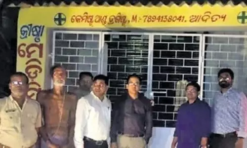 ओडिशा में भारी मात्रा में कफ सिरप जब्त, दो गिरफ्तार