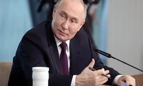 Putin ने चुनाव में जीत पर ट्रंप को बधाई दी, कहा- मॉस्को ट्रंप के साथ बातचीत के लिए तैयार Putin ने चुनाव में जीत पर ट्रंप को बधाई दी, कहा- मॉस्को ट्रंप के साथ बातचीत के लिए तैयार
