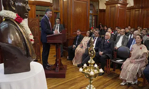 London: भारतीय उच्चायोग ने सरदार वल्लभभाई पटेल की विरासत का सम्मान करते हुए राष्ट्रीय एकता दिवस मनाया London: भारतीय उच्चायोग ने सरदार वल्लभभाई पटेल की विरासत का सम्मान करते हुए राष्ट्रीय एकता दिवस मनाया