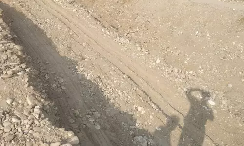 Haryana : जटांवाला गांव में अवैध खनन, पंचायत ने आरोपियों के खिलाफ कार्रवाई Haryana : जटांवाला गांव में अवैध खनन, पंचायत ने आरोपियों के खिलाफ कार्रवाई