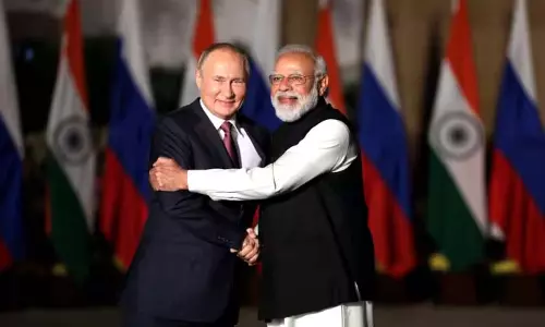 फिर दिखा रूस के राष्ट्रपति पुतिन का भारत प्रेम, दिल खोलकर की तारीफ, बताया महान शक्ति फिर दिखा रूस के राष्ट्रपति पुतिन का भारत प्रेम, दिल खोलकर की तारीफ, बताया महान शक्ति