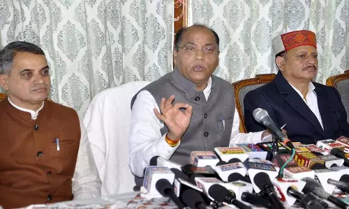 Samosa controversy: नेता प्रतिपक्ष ने कहा, अधिकारियों द्वारा जांच का तरीका निराशाजनक Samosa controversy: नेता प्रतिपक्ष ने कहा, अधिकारियों द्वारा जांच का तरीका निराशाजनक