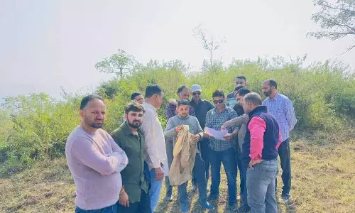 Balh में अटल मेडिकल विश्वविद्यालय के लिए भूमि का निरीक्षण Balh में अटल मेडिकल विश्वविद्यालय के लिए भूमि का निरीक्षण