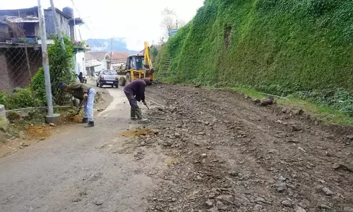Nagaland : ज़ुन्हेबोटो ने बुनियादी ढांचे के उन्नयन के साथ अहुना महोत्सव की तैयारी शुरू Nagaland : ज़ुन्हेबोटो ने बुनियादी ढांचे के उन्नयन के साथ अहुना महोत्सव की तैयारी शुरू