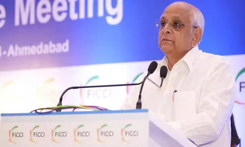 भूपेंद्र पटेल अहमदाबाद में FICCI की राष्ट्रीय कार्यकारिणी की बैठक में हुए शामिल भूपेंद्र पटेल अहमदाबाद में FICCI की राष्ट्रीय कार्यकारिणी की बैठक में हुए शामिल
