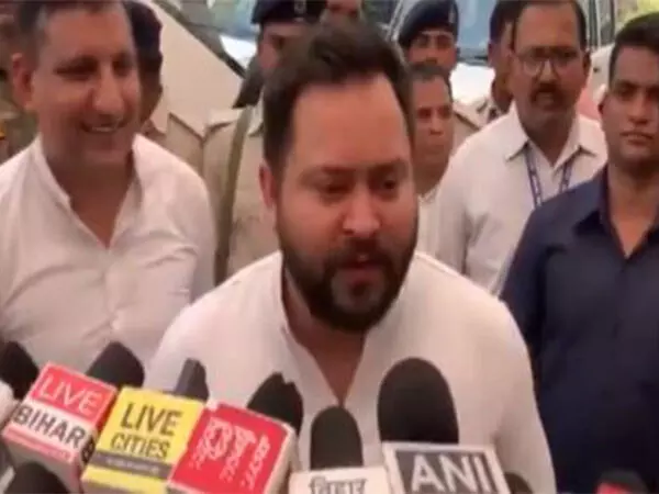 Tejashwi Yadav ने भाजपा अध्यक्ष नड्डा के बिहार दौरे का मज़ाक उड़ाया