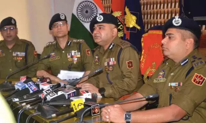 टीआरसी ग्रेनेड मामला सुलझा, 3 गिरफ्तार: IGP Kashmir