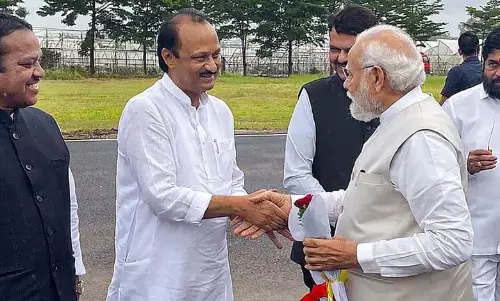 बड़े नेता तहसील स्थलों पर रैली नहीं करते: Ajit said बड़े नेता तहसील स्थलों पर रैली नहीं करते: Ajit said