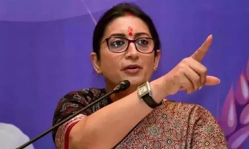 कांग्रेस, भारत गठबंधन अपने विकास के लिए लड़ रहे हैं: Irani कांग्रेस, भारत गठबंधन अपने विकास के लिए लड़ रहे हैं: Irani