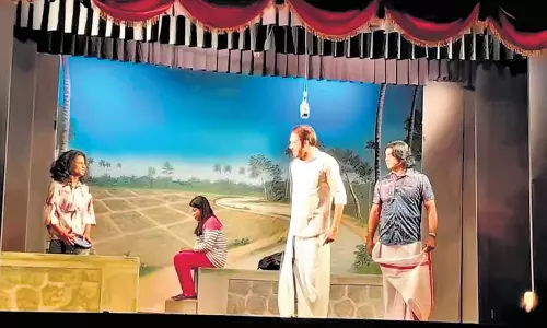 Kerala: कन्नूर पुस्तकालय ने राष्ट्रवाद की विरासत का जश्न मनाया Kerala: कन्नूर पुस्तकालय ने राष्ट्रवाद की विरासत का जश्न मनाया