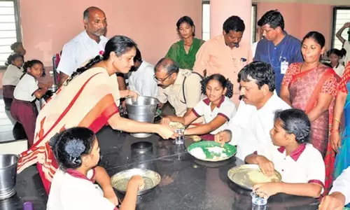Telangana: तेलंगाना सरकार लोगों की बेहतरी के लिए काम कर रही