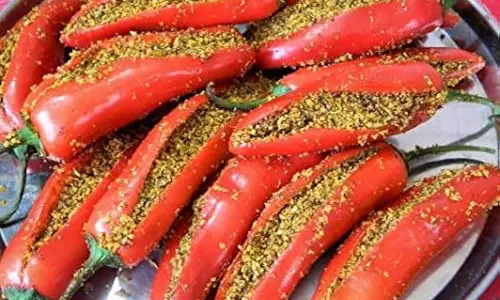 लाल मिर्च का अचार बनाने की विधि