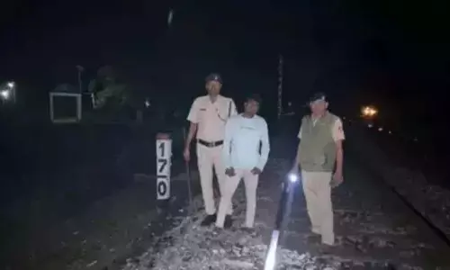 डिब्रूगढ़ में RPF ने पत्थरबाज को पकड़ा