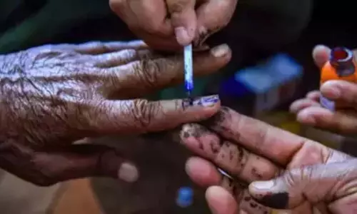 Assam: बेहाली में घर-घर मतदान सेवा Assam: बेहाली में घर-घर मतदान सेवा