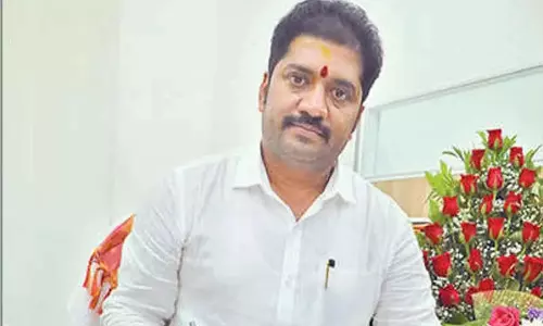 चीरला किरण ने TTD कर्मचारी बैंक के निदेशक का पदभार संभाला चीरला किरण ने TTD कर्मचारी बैंक के निदेशक का पदभार संभाला