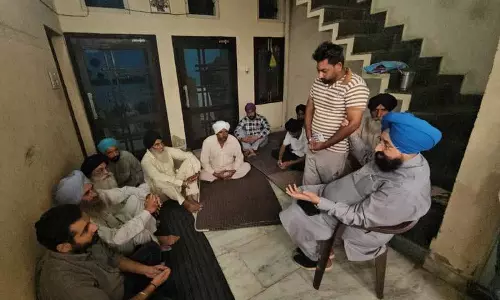 धीमी खरीद से किसान संकट में: Pratap Singh Bajwa धीमी खरीद से किसान संकट में: Pratap Singh Bajwa
