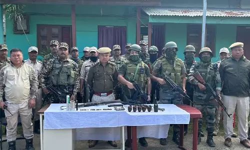 Manipur: सुरक्षा बलों ने राज्य भर में व्यापक अभियान चलाकर हथियारों और विस्फोटकों का भारी जखीरा बरामद किया