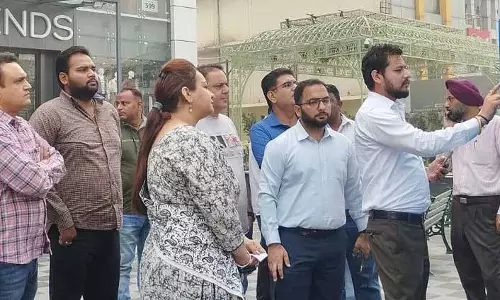 Jalandhar MC ने पूरे शहर में प्लास्टिक बोतल क्रशिंग मशीनें लगाईं Jalandhar MC ने पूरे शहर में प्लास्टिक बोतल क्रशिंग मशीनें लगाईं