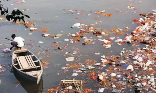 UP: गंगा के पानी की गुणवत्ता सीवेज के निर्वहन के कारण खराब हो रही- राष्ट्रीय हरित अधिकरण