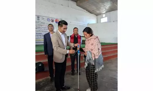 Nagaland : मोन में दिव्यांगजनों को उपकरण वितरित किए गए Nagaland : मोन में दिव्यांगजनों को उपकरण वितरित किए गए