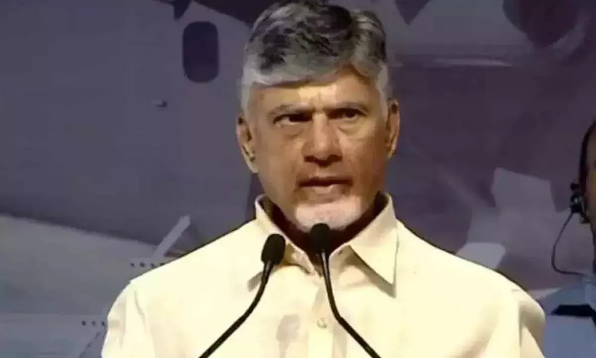 Chandrababu ने सीप्लेन लॉन्च किया, कहा भविष्य पर्यटन का है Chandrababu ने सीप्लेन लॉन्च किया, कहा भविष्य पर्यटन का है