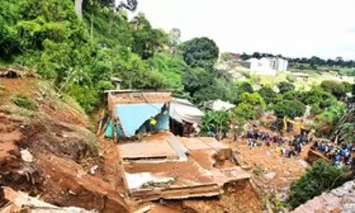 Cameroon में भूस्खलन के बाद मरने वालों की संख्या बढ़कर 11 हो गई Cameroon में भूस्खलन के बाद मरने वालों की संख्या बढ़कर 11 हो गई