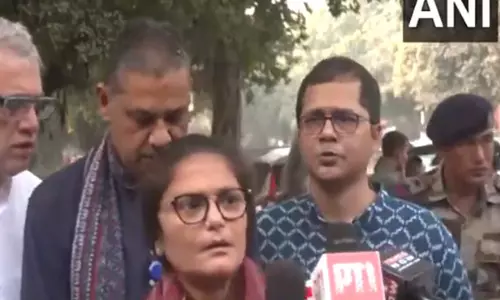 TMC प्रतिनिधिमंडल ने सुकांत मजूमदार और CAPF तैनाती के खिलाफ चुनाव आयोग से शिकायत की TMC प्रतिनिधिमंडल ने सुकांत मजूमदार और CAPF तैनाती के खिलाफ चुनाव आयोग से शिकायत की