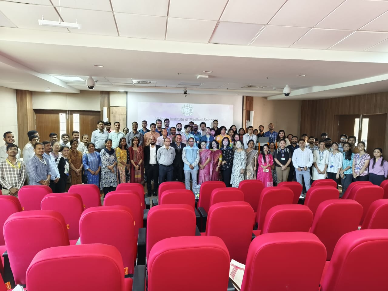लैब मेडिसिन में गुणवत्ता नियंत्रण विश्लेषण और सिक्स सिग्मा पद्धति पर किया CME सह कार्यशाला का आयोजन