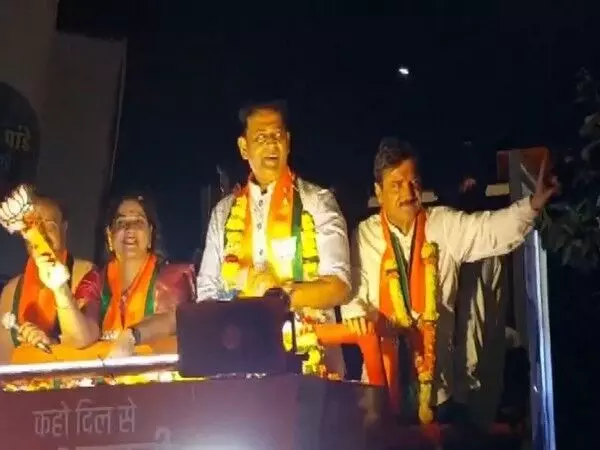 महाराष्ट्र चुनाव: Ravi Kishan ने कांदिवली ईस्ट में भाजपा उम्मीदवार के लिए प्रचार किया