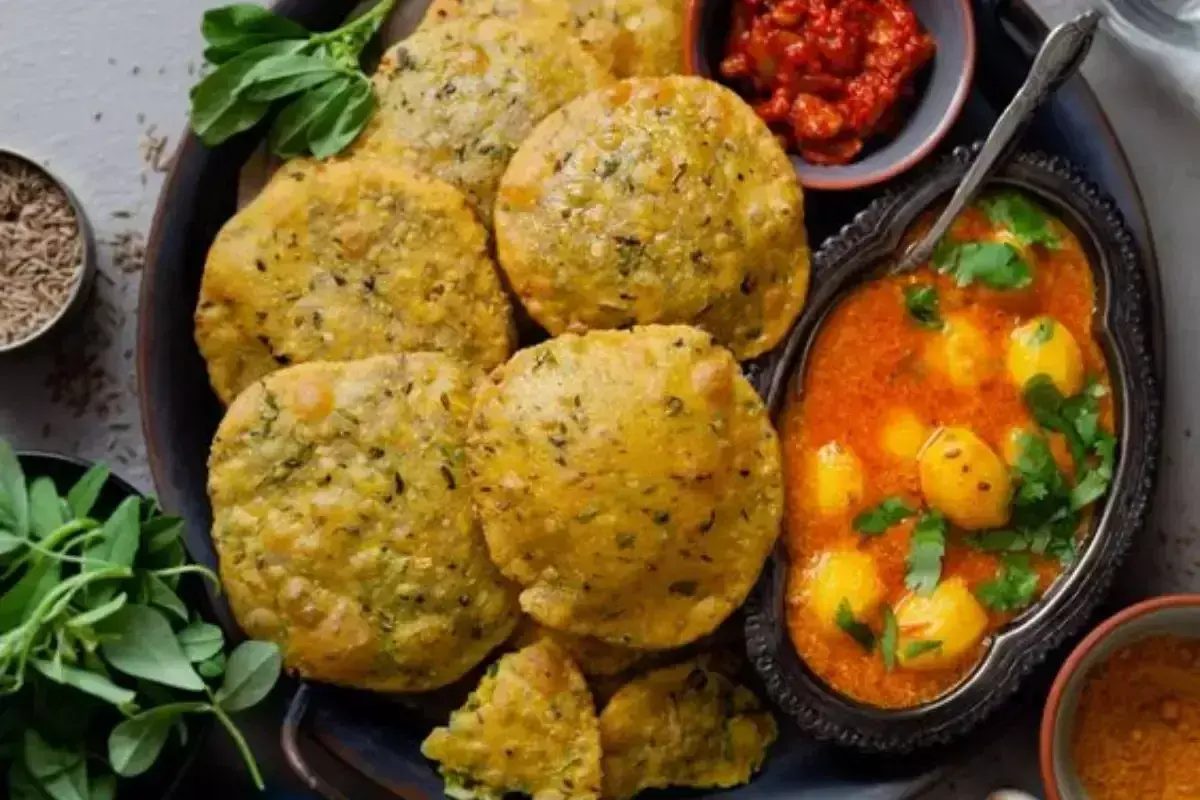 Masala Methi Puri : सर्दी के मौसम में खास बनने वाली मेथी की पूरी की व‍िध‍ि