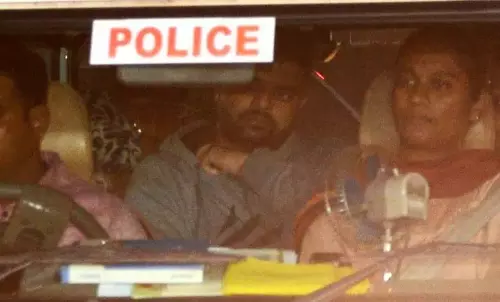 कर्नाटक HC द्वारा जमानत से इनकार के बाद प्रज्वल रेवन्ना ने SC का रुख किया कर्नाटक HC द्वारा जमानत से इनकार के बाद प्रज्वल रेवन्ना ने SC का रुख किया