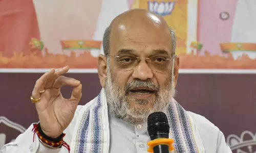 Delhi: शाह ने कांग्रेस, झामुमो पर सीमा पार से घुसपैठ का आरोप लगाया