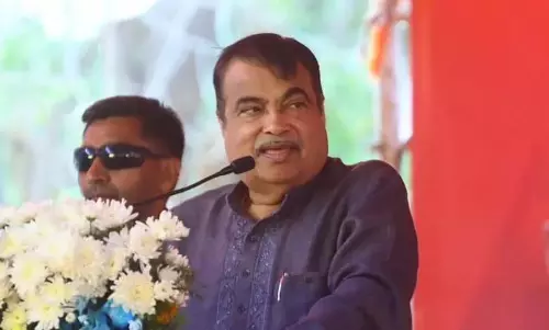 कांग्रेस ने संविधान में संशोधन किया: Gadkari कांग्रेस ने संविधान में संशोधन किया: Gadkari