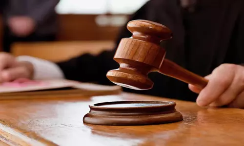 Odisha: उड़ीसा उच्च न्यायालय ने बार काउंसिल से मामले की जांच करने को कहा Odisha: उड़ीसा उच्च न्यायालय ने बार काउंसिल से मामले की जांच करने को कहा