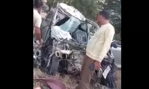 5 लोगों की दर्दनाक मौत, कार के उड़े परखच्चे, इस हालत में मिली लाश 5 लोगों की दर्दनाक मौत, कार के उड़े परखच्चे, इस हालत में मिली लाश