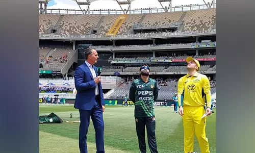 Perth ODI: पाकिस्तान ने टॉस जीता, सीरीज के निर्णायक मैच में ऑस्ट्रेलिया के खिलाफ पहले गेंदबाजी करने का फैसला किया Perth ODI: पाकिस्तान ने टॉस जीता, सीरीज के निर्णायक मैच में ऑस्ट्रेलिया के खिलाफ पहले गेंदबाजी करने का फैसला किया