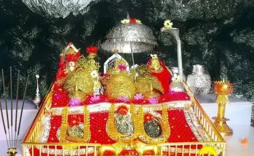 Vaishno Mata के दर्शन से पहले अर्द्धकुंवारी मंदिर में टेका जाता है मत्था, पौराणिक कथा Vaishno Mata के दर्शन से पहले अर्द्धकुंवारी मंदिर में टेका जाता है मत्था, पौराणिक कथा