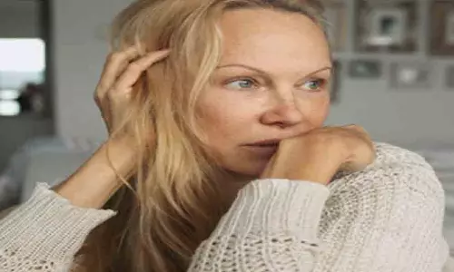 Pamela Anderson को खुद को बड़े पर्दे पर देखना मुश्किल लगता है