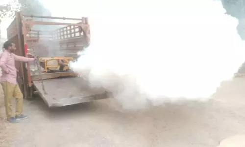 Haryana : नगर निगम की टीमों ने जुड़वां शहरों के दो वार्डों में फॉगिंग की