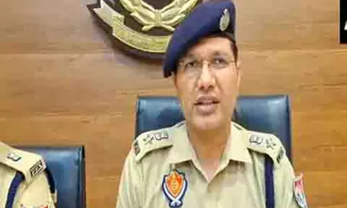 Punjab: होशियारपुर में दो गुटों के बीच झगड़े में 3 की मौत Punjab: होशियारपुर में दो गुटों के बीच झगड़े में 3 की मौत