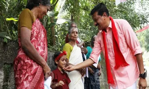 KERALA : चेलाक्कारा की सामंती जड़ों, आदिवासी संबंधों और मध्यवर्गीय पहचान को समझते
